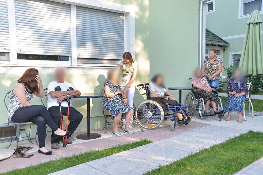 Korisnici Doma za stare Padina u mirnom okruženju